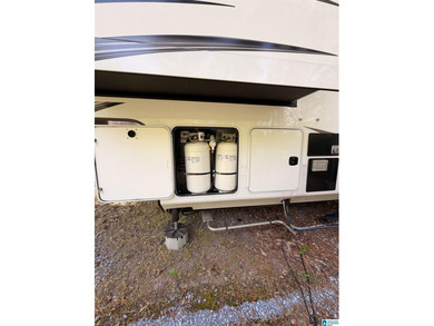 2021 JAYCO NORTH POINT 5TH WHEEL CAMPER ON .69 ACRE AT LAY LAKE - photo 24