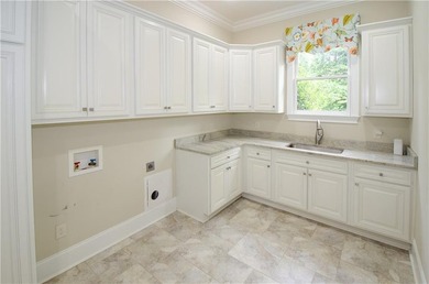 Welcome to 1646 Heron Pointe, an exceptional golf course estate - photo 32