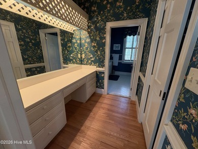 Welcome to this exceptional home in the highly sought-after - photo 33