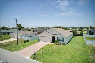 Welcome to this beautifully maintained 4-bedroom, 2-bath home in - photo 35