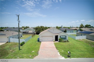 Welcome to this beautifully maintained 4-bedroom, 2-bath home in - photo 36