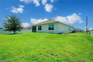 Welcome to this beautifully maintained 4-bedroom, 2-bath home in - photo 41