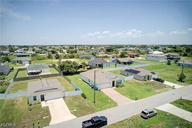 Welcome to this beautifully maintained 4-bedroom, 2-bath home in - photo 47