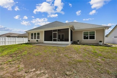 NEARLY NEW 3-BEDROOM HOME IN VICTORIA LANDING! IF YOU'RE LOOKING - photo 47