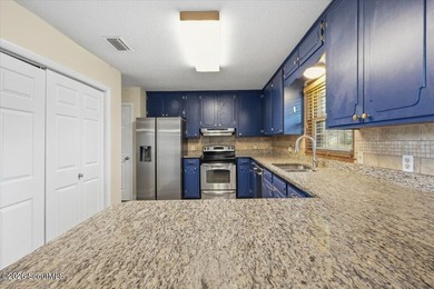 Waterfront living without the restrictions of an HOA. Welcome to - photo 12