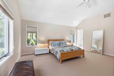 Meticulously maintained and move-in ready, this extraordinary 7 - photo 17