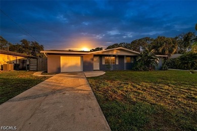 Welcome to this classic Sarasota pool home in the desirable - photo 29