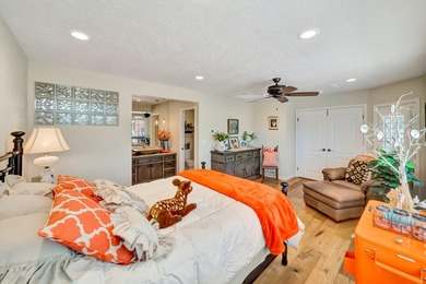 CUSTOM EXECUTIVE Golf Course Home - Commuters Dream quick fwy - photo 33