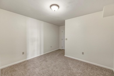 One or more photo(s) has been virtually staged || Lakefront - photo 38