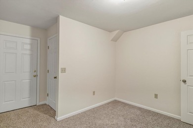 One or more photo(s) has been virtually staged || Lakefront - photo 40