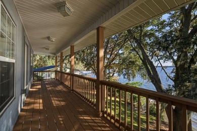 One or more photo(s) has been virtually staged || Lakefront - photo 42