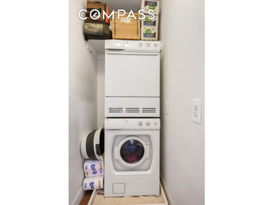 This stunning southern and Eastern Exposure corner two-bedroom - photo 6