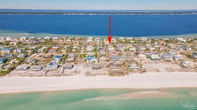 Welcome to your charming beach bungalow just a few blocks from - photo 49