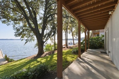 One or more photo(s) has been virtually staged || Lakefront - photo 49