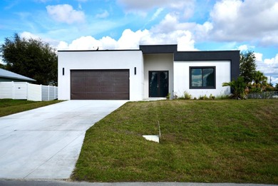 Cape Coral Area Home Sale Pending in Cape Coral Florida