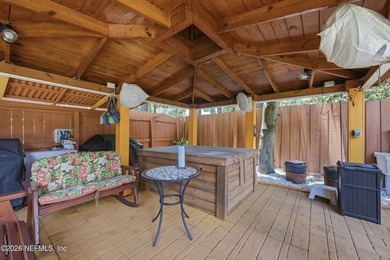 Welcome to this beautifully maintained 4-bedroom, 2.5-bath home - photo 14