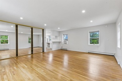 Rare Opportunity! Exceptional Two-Family Home in Manhasset A - photo 15