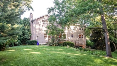 Nestled on a private 1/2 acre wooded lot in the desirable - photo 18