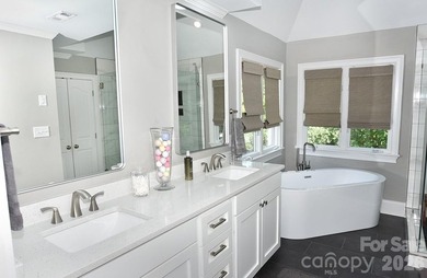 Welcome to 18719 Cannon Crossing Way in Davidson. This - photo 19