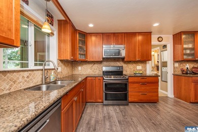 Private 1.7-acre retreat minutes from Sequim, wrapped in - photo 21