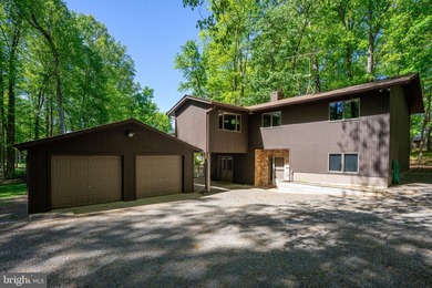 The Only Lake Anna Community with Access to Both Sides of the - photo 2