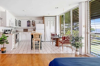 Oceanfront living in the heart of Kihei with panoramic views and - photo 3