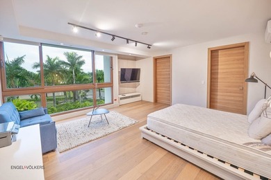 Discover an unparalleled level of comfort and elegance in this - photo 24