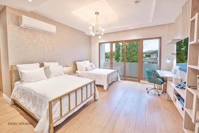 Discover an unparalleled level of comfort and elegance in this - photo 30