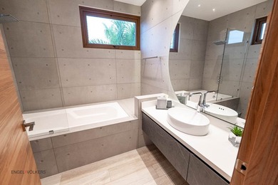 Discover an unparalleled level of comfort and elegance in this - photo 31