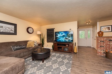 Private 1.7-acre retreat minutes from Sequim, wrapped in - photo 31