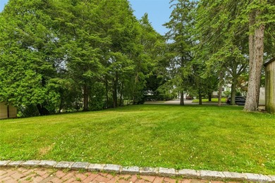 Rare Opportunity! Exceptional Two-Family Home in Manhasset A - photo 34