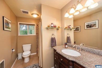 Private 1.7-acre retreat minutes from Sequim, wrapped in - photo 34