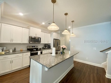 Great location to all Bluffton has to offer! Newer and in great - photo 6