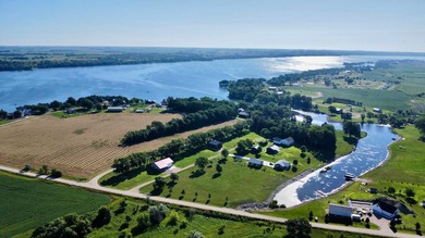 This lakeshore lot at Tranquility Bay has 100+ Ft of shoreline - photo 7