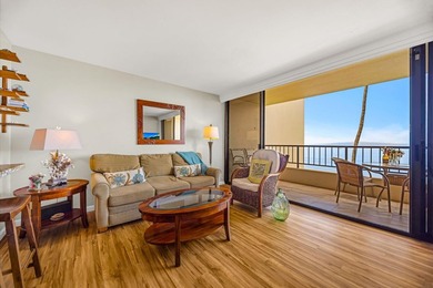 Front-row Hotel Zoned vacation rental approved beach condo in - photo 9