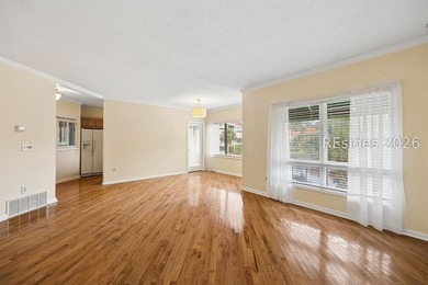 Nicely maintained 2-bedroom, 2-bath Anchorage villa ideally - photo 5