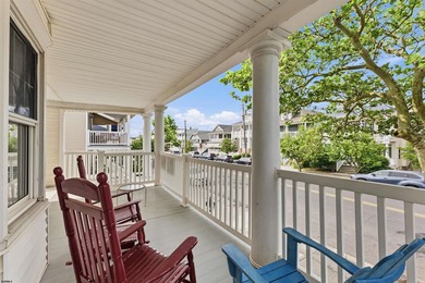 THIS IS IT! Here's your opportunity to own a rare duplex - photo 5