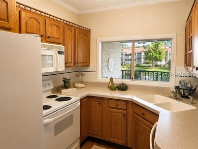 Nicely maintained 2-bedroom, 2-bath Anchorage villa ideally - photo 6