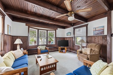 THIS IS IT! Here's your opportunity to own a rare duplex - photo 6