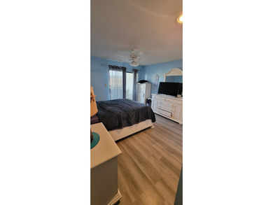 Very nice 1st floor 2 br, 2bt corner condo at Summertree - photo 10