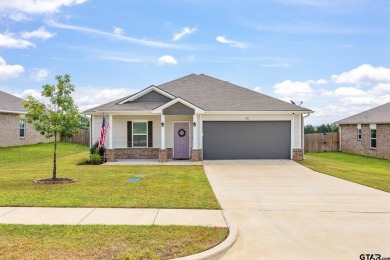 Lake Home For Sale in Chandler, Texas