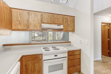 Enjoy comfortable and convenient 55+ living in this - photo 11