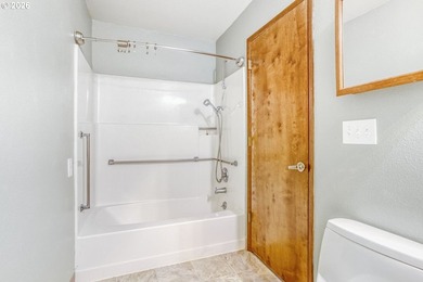 Enjoy comfortable and convenient 55+ living in this - photo 16