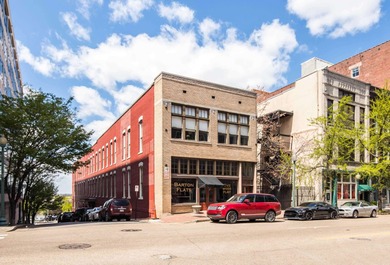 Mississippi River Home For Sale in Memphis Tennessee