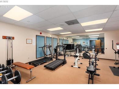 Enjoy comfortable and convenient 55+ living in this - photo 24
