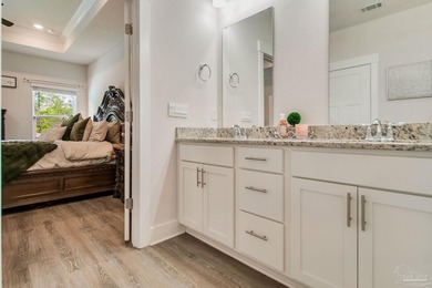 LOW INTEREST RATE ASSUMABLE VA LOAN!! This delightful 4-bedroom - photo 32