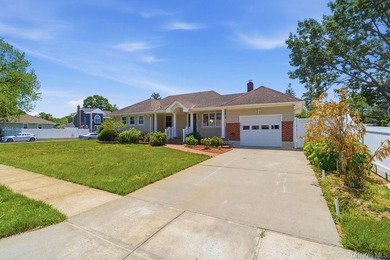 Welcome to 2934 Kinloch Road, a beautifully renovated 4-bedroom - photo 3