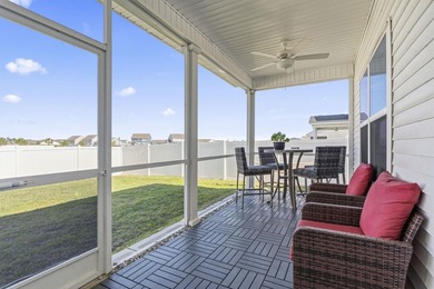 Four-bedroom, two-bathroom, single-story ranch home with pond - photo 2