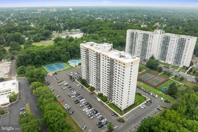 Welcome Home! This 2 bedroom and 2 full bath condo defines easy