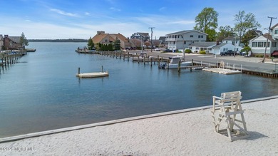 Custom Built Silver Bay Retreat minutes from GSP .Turnkey - photo 3
